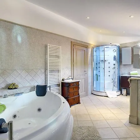 Villa Sunny Flowers Pomer