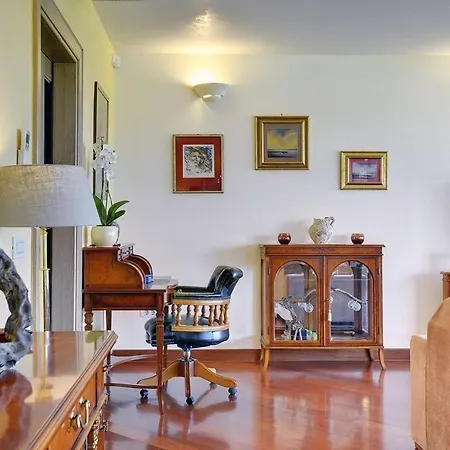 Villa Sunny Flowers Pomer