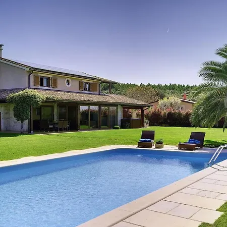 Sunny Flowers Villa Pomer